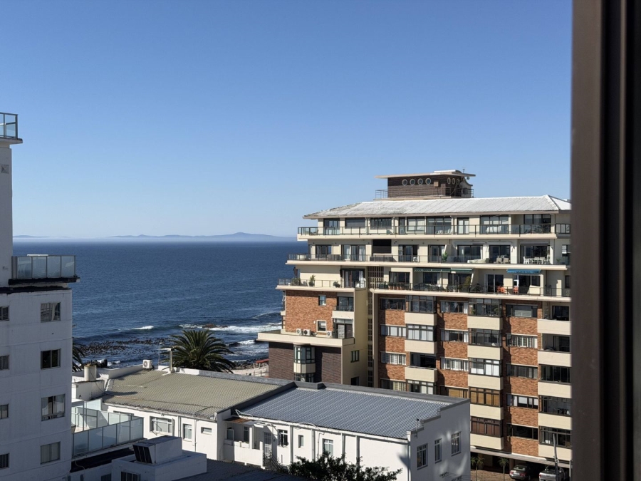 To Let 2 Bedroom Property for Rent in Sea Point Western Cape